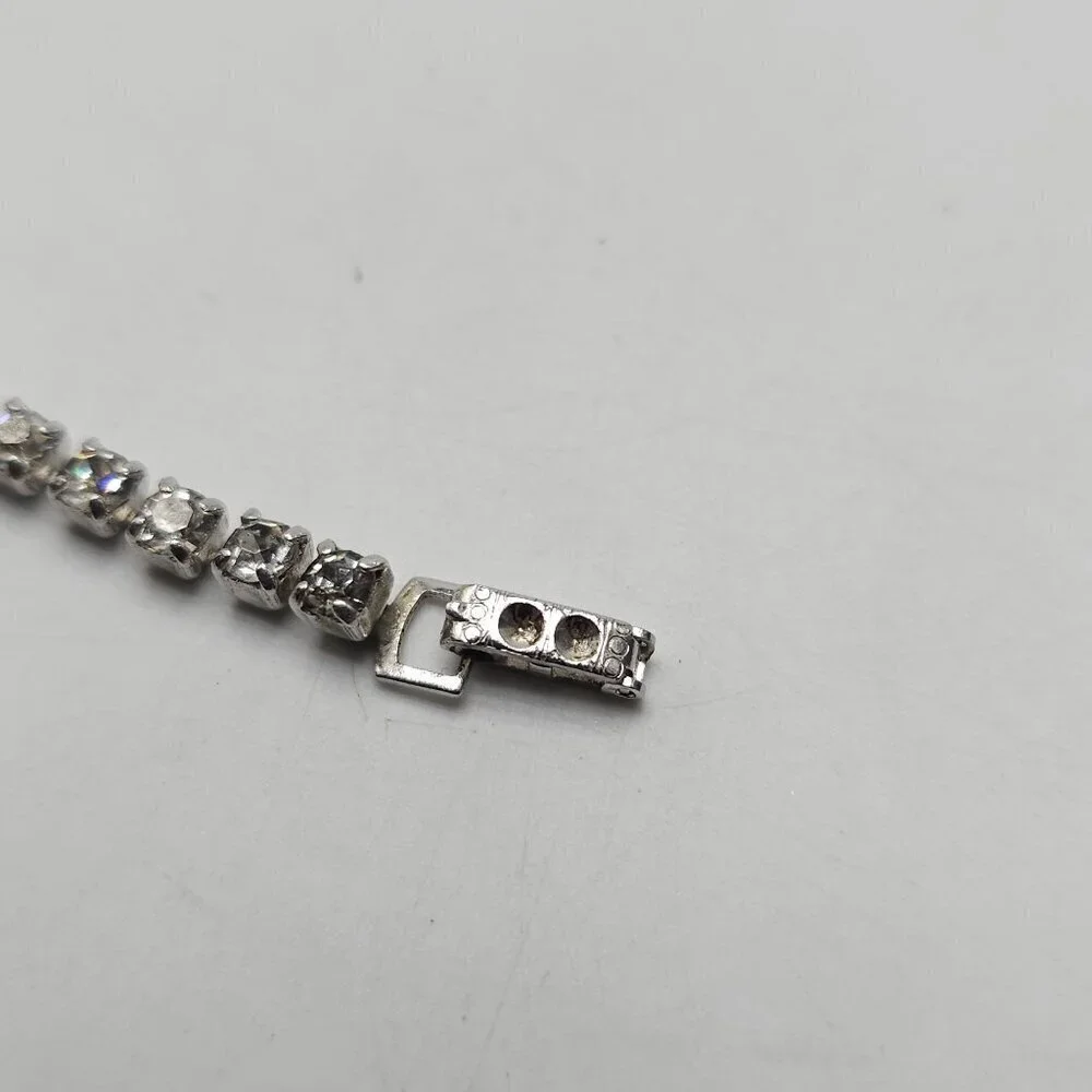 Vintage Silver Tone Clear Rhinestone Bracelet With Elegant Snap Clasp
